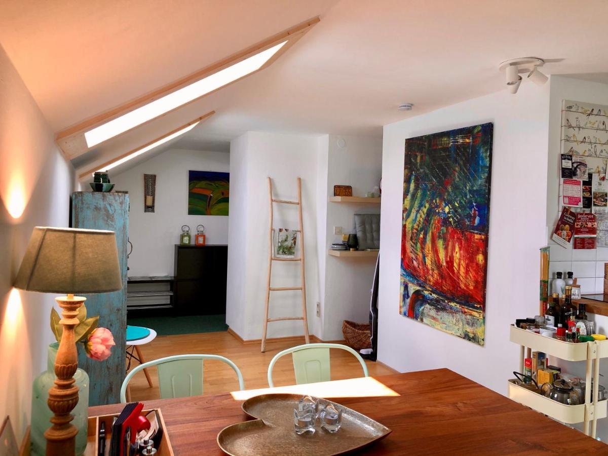 Charmante Ferienwohnung Mit Balkon Im 5-Seen-Land Hechendorf am Pilsensee ภายนอก รูปภาพ