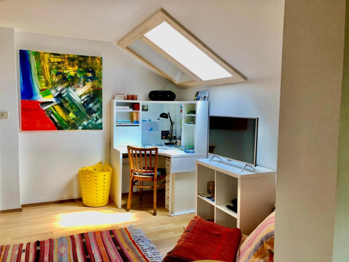 Charmante Ferienwohnung Mit Balkon Im 5-Seen-Land Hechendorf am Pilsensee ภายนอก รูปภาพ